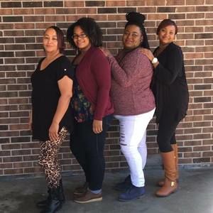 Meet your Posher, Gloria